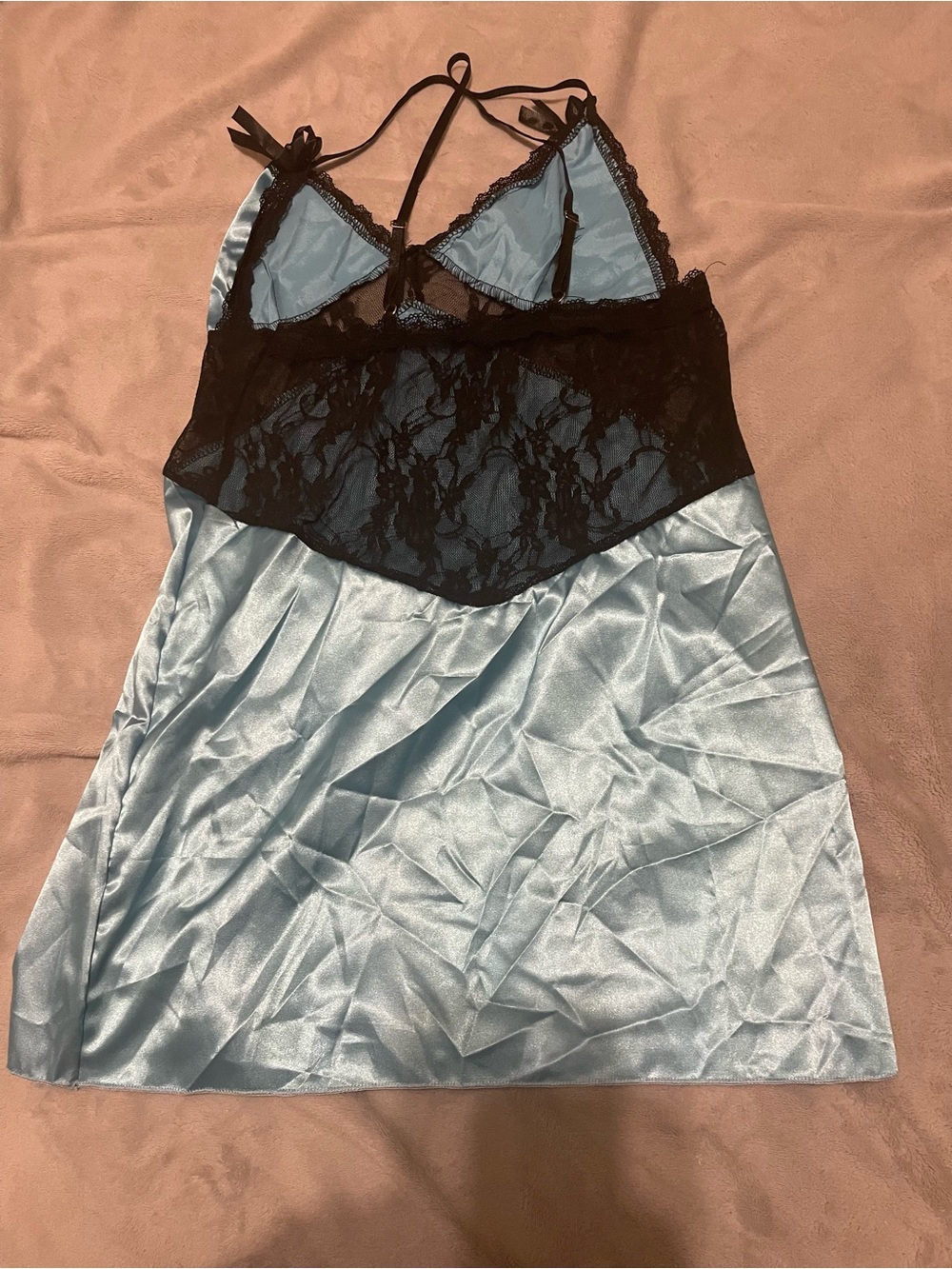 Size medium intimates - Picture 2 of 3